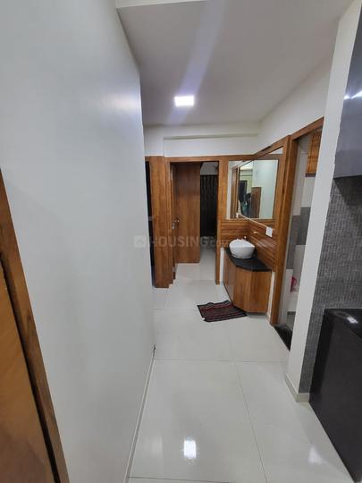 Shalin 6 Main Image 1