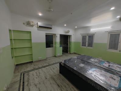 Kitchen Image of 400 Sq.ft 1 BHK Studio for rent in Arun Vihar, Sector 37 Noida for Rs. 22000