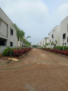 Image of 4600 Sq.ft 4 BHK Villa for sale in Mokila, Hyderabad for Rs. 43100000