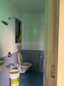 Bathroom Image of 600 Sq.ft 1 BHK Apartment / Flat for rent in  Mayflower, Thane West Thane for Rs. 25000