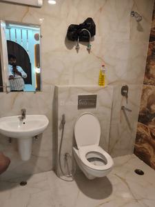Bathroom Image of 1500 Sq.ft 3 BHK Apartment / Flat for rent in Omaxe The Palace, Gomti Nagar Lucknow for Rs. 55000