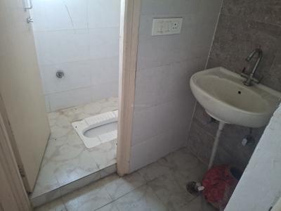 Bathroom Image of 369 Sq.ft 1 BHK Apartment / Flat for rent in Bamheta Village Ghaziabad for Rs. 7500