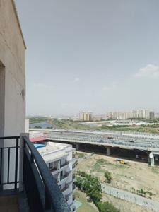 Balcony Image of 2900 Sq.ft 4 BHK Apartment / Flat for sale in Cosmos Express 99, Sector 99 Gurgaon for Rs. 43000000