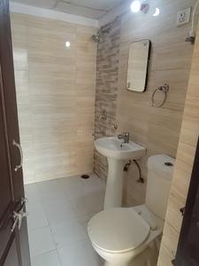 Bathroom Image of 950 Sq.ft 2 BHK Apartment / Flat for sale in Amrapali Zodiac, Sector 120 Noida for Rs. 8000000