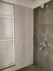 Common Bathroom Image of 780 Sq.ft 1.5 BHK Apartment / Flat for sale in Godrej Emerald, Thane West Thane for Rs. 7600000