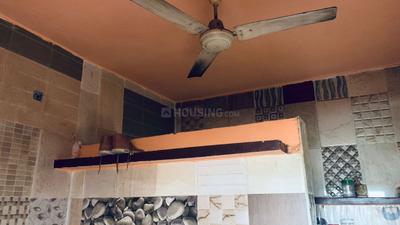 Bathroom Image of 850 Sq.ft 1 BHK Apartment / Flat for rent in Tilak Nagar New Delhi for Rs. 11000