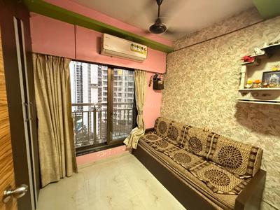 Bedroom Image of 600 Sq.ft 1.5 BHK Apartment / Flat for sale in Prayag Heights, Malad East Mumbai for Rs. 16000000