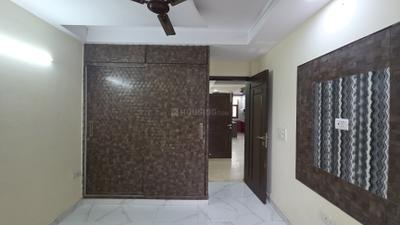 Bedroom Image of 900 Sq.ft 3 BHK Builder Floor for rent in Pitampura New Delhi for Rs. 35000