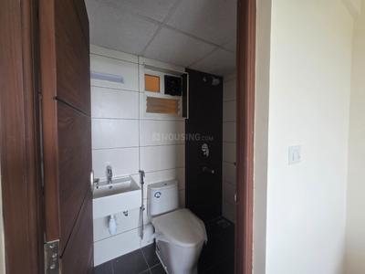 Bathroom Image of 850 Sq.ft 2 BHK Apartment / Flat for rent in Sowparnika Jazzmyna, Kunnamangalam Kozhikode for Rs. 35000