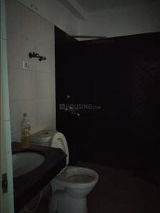 Bathroom Image of 1800 Sq.ft 4 BHK Apartment / Flat for sale in Ashiana Upvan, Indirapuram Ghaziabad for Rs. 30000000