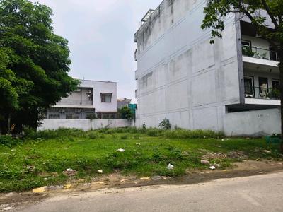Image of 2430 Sq.ft Residential Plot / Land for sale in DLF Garden City Plots, Sector 92, Gurgaon for Rs. 64800000