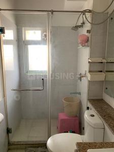Bathroom Image of 1622 Sq.ft 3 BHK Apartment / Flat for sale in DLF Capital Greens Phase 1 And 2, Karampura New Delhi for Rs. 32500000