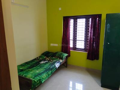Bedroom Image of 1000 Sq.ft 2 BHK Builder Floor for rent in Vazhottukonam Thiruvananthapuram for Rs. 15000