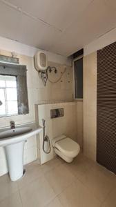 Bathroom Image of 1350 Sq.ft 3 BHK Apartment / Flat for sale in Amrapali Platinum, Sector 119 Noida for Rs. 13400000