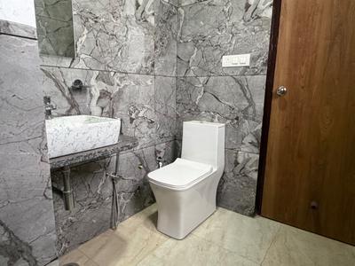 Bathroom Image of 1000 Sq.ft 2 BHK Apartment / Flat for sale in Tonk Phatak Jaipur for Rs. 5400000