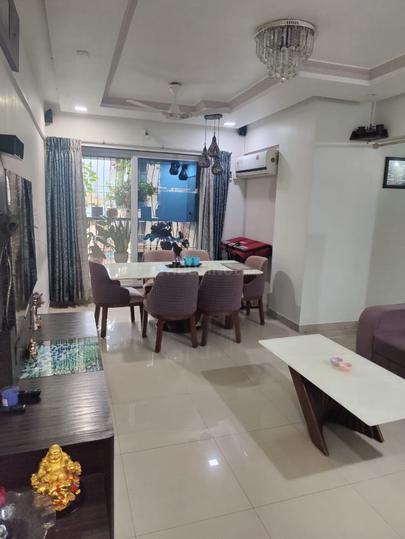 National sea queen Main Image 1