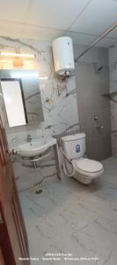 Bathroom Image of 1815 Sq.ft 3 BHK Apartment / Flat for rent in Purvanchal Royal City Phase 2, Chi V Greater Noida for Rs. 32000