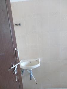 Bathroom Image of 1600 Sq.ft 3 BHK Apartment / Flat for sale in Police LineTakli Nagpur for Rs. 8500000
