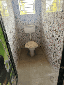 Bathroom Image of 868 Sq.ft 2 BHK Apartment / Flat for sale in Airport Gate No 2 Kolkata for Rs. 3300000