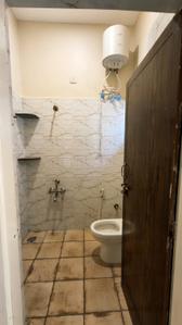 Bathroom Image of 1400 Sq.ft 4 BHK Duplex for rent in K R Puram Bengaluru for Rs. 50000