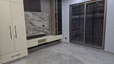 Bedroom Image of 1800 Sq.ft 3 BHK Builder Floor for sale in Paschim Vihar New Delhi for Rs. 35500000