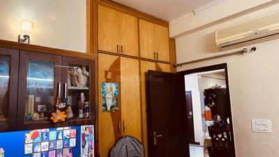 Bedroom Image of 1400 Sq.ft 3 BHK Builder Floor for sale in Jaipuria Sunrise Enclave, Kaushambi Ghaziabad for Rs. 13000000