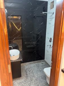 Bathroom Image of 960 Sq.ft 3 BHK Builder Floor for sale in Shalimar Bagh New Delhi for Rs. 18000000