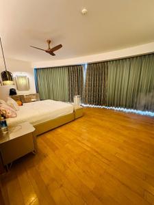 Bedroom Image of 3850 Sq.ft 4 BHK Apartment / Flat for sale in Jaypee The Sun Court, Jaypee Greens Greater Noida for Rs. 74500000