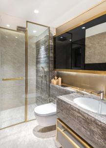 Bathroom Image of 2500 Sq.ft 4.5 BHK Apartment / Flat for sale in Kalpataru Vienta, Kandivali East Mumbai for Rs. 72500000