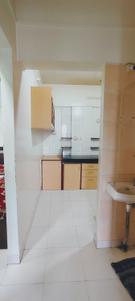 Kitchen Image of 950 Sq.ft 2 BHK Apartment / Flat for rent in Dhankawadi Pune for Rs. 14000