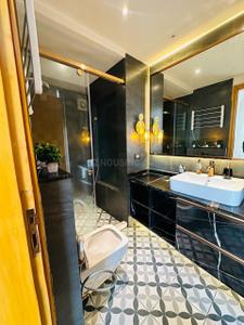 Bathroom Image of 3850 Sq.ft 4 BHK Apartment / Flat for sale in Jaypee The Sun Court, Jaypee Greens Greater Noida for Rs. 74500000