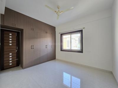Bedroom Image of 1300 Sq.ft 2 BHK Builder Floor for rent in Halasuru Bengaluru for Rs. 70000