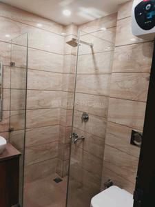 Bathroom Image of 1700 Sq.ft 3 BHK Independent House for rent in Paschim Vihar New Delhi for Rs. 60000