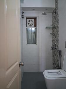 Common Bathroom Image of 1410 Sq.ft 3 BHK Apartment / Flat for sale in Paras Tierea, Sector 137 Noida for Rs. 12700000