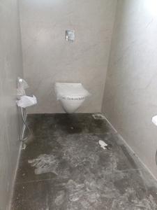 Regency Crest Attached Bathroom with Bedroom Two 4