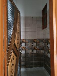 Common Bathroom Image of 750 Sq.ft 2 BHK Builder Floor for sale in DLF Ankur Vihar Ghaziabad for Rs. 2480500