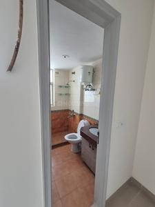 Bathroom Image of 980 Sq.ft 2 BHK Apartment / Flat for sale in Ansal Sushant Estate, Sector 52 Gurgaon for Rs. 18500000