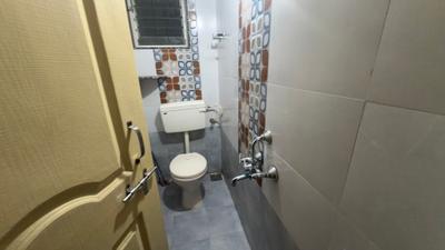 Bathroom Image of 900 Sq.ft 1 BHK Independent House for rent in Pimple Gurav Pune for Rs. 18000