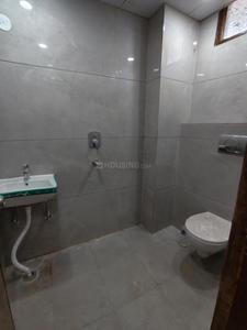 Image of 1650 Sq.ft 4 BHK Apartment / Flat for rent in JMD V And V Homes, Sector 73, Noida for Rs. 26000