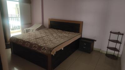 Bedroom Image of 1695 Sq.ft 3 BHK Apartment / Flat for sale in Panchsheel Wellington, Crossings Republik Ghaziabad for Rs. 12100000