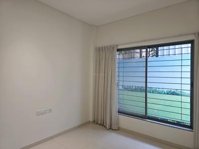 Bedroom Image of 1500 Sq.ft 2 BHK Apartment / Flat for rent in Nirman Altius, Kharadi Pune for Rs. 37000