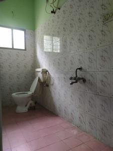 Bathroom Image of 1800 Sq.ft 4 BHK Independent House for sale in Neelankarai Chennai for Rs. 25000000