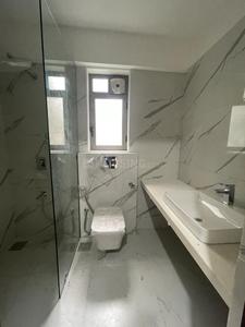 Bathroom Image of 2112 Sq.ft 4 BHK Apartment / Flat for sale in Juhu Mumbai for Rs. 100000000
