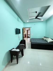 Bedroom Image of 2000 Sq.ft 2 BHK Builder Floor for rent in Patel Nagar Dehradun for Rs. 25000