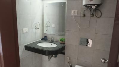 Bathroom Image of 2066 Sq.ft 3 BHK Apartment / Flat for sale in Godrej Oasis, Sector 88A Gurgaon for Rs. 22500000