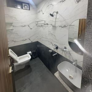 Bathroom Image of 450 Sq.ft 1 BHK Apartment / Flat for rent in Limbodi Indore for Rs. 15000