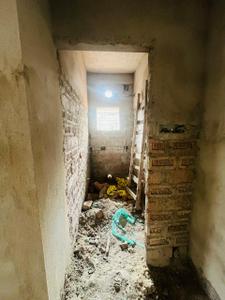 Bathroom Image of 720 Sq.ft 2 BHK Apartment / Flat for sale in Behala Kolkata for Rs. 3744000