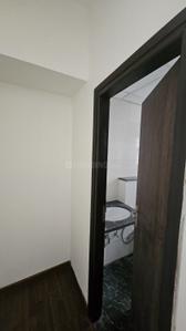 Bathroom Image of 2229 Sq.ft 4 BHK Builder Floor for sale in BPTP Amstoria , Sector 102 Gurgaon for Rs. 31500000