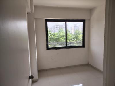 Bedroom Image of 650 Sq.ft 1 BHK Apartment / Flat for rent in Adani Pratham Phase 2, Vaishno Devi Circle Ahmedabad for Rs. 14500