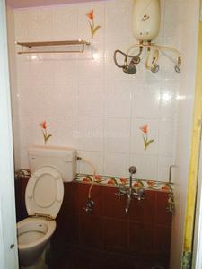 Bathroom Image of 400 Sq.ft 1 BHK Builder Floor for rent in Mahalakshmi Layout Bengaluru for Rs. 26000